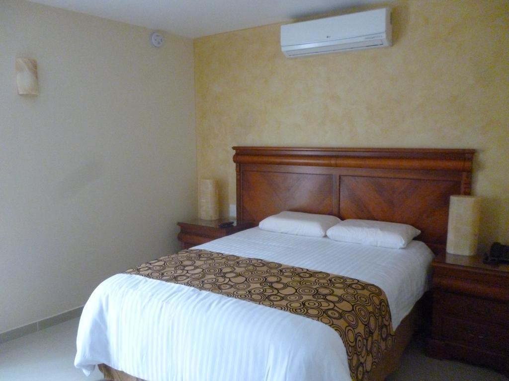 Quinta Roca Hotel Oaxaca الغرفة الصورة